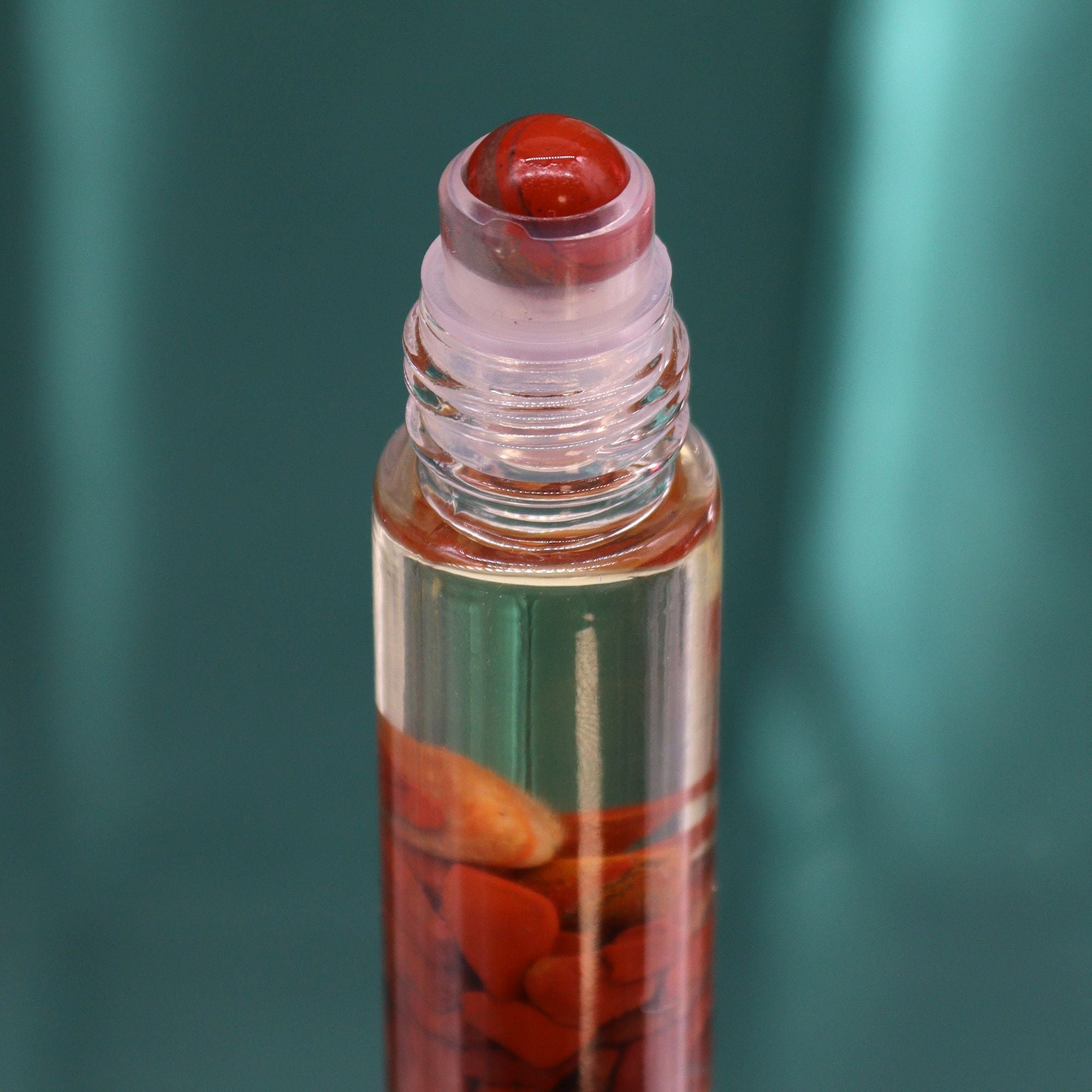 Tarot Roll On – The Devil – Aromatherapy Roll-On – aromatherapy roll-on, alternate product view 2