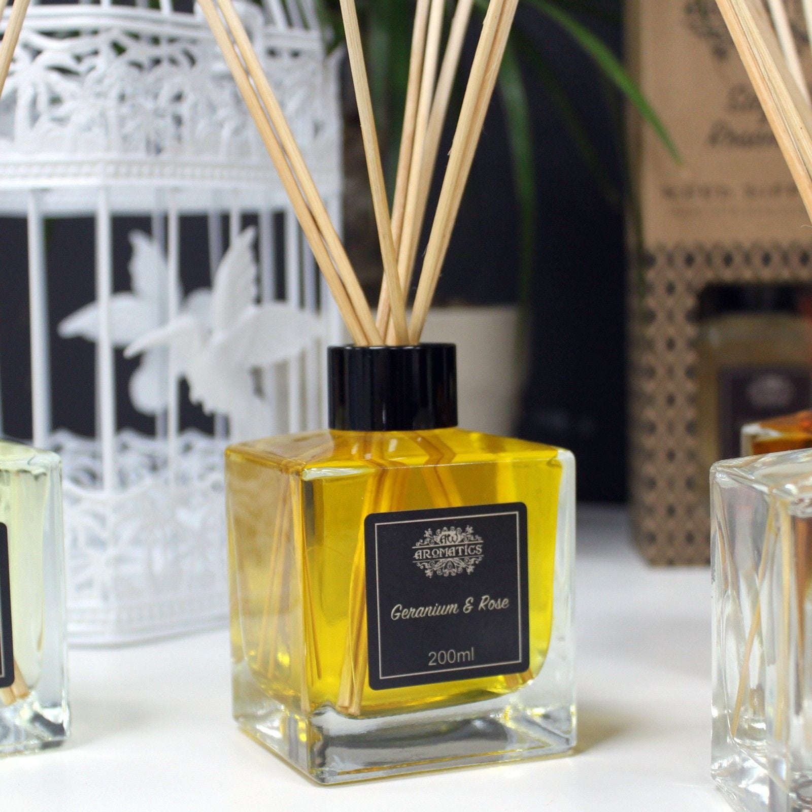 200ml Geranium & Rose Essential Oil Reed Diffuser – reed diffuser, alternate product view 5