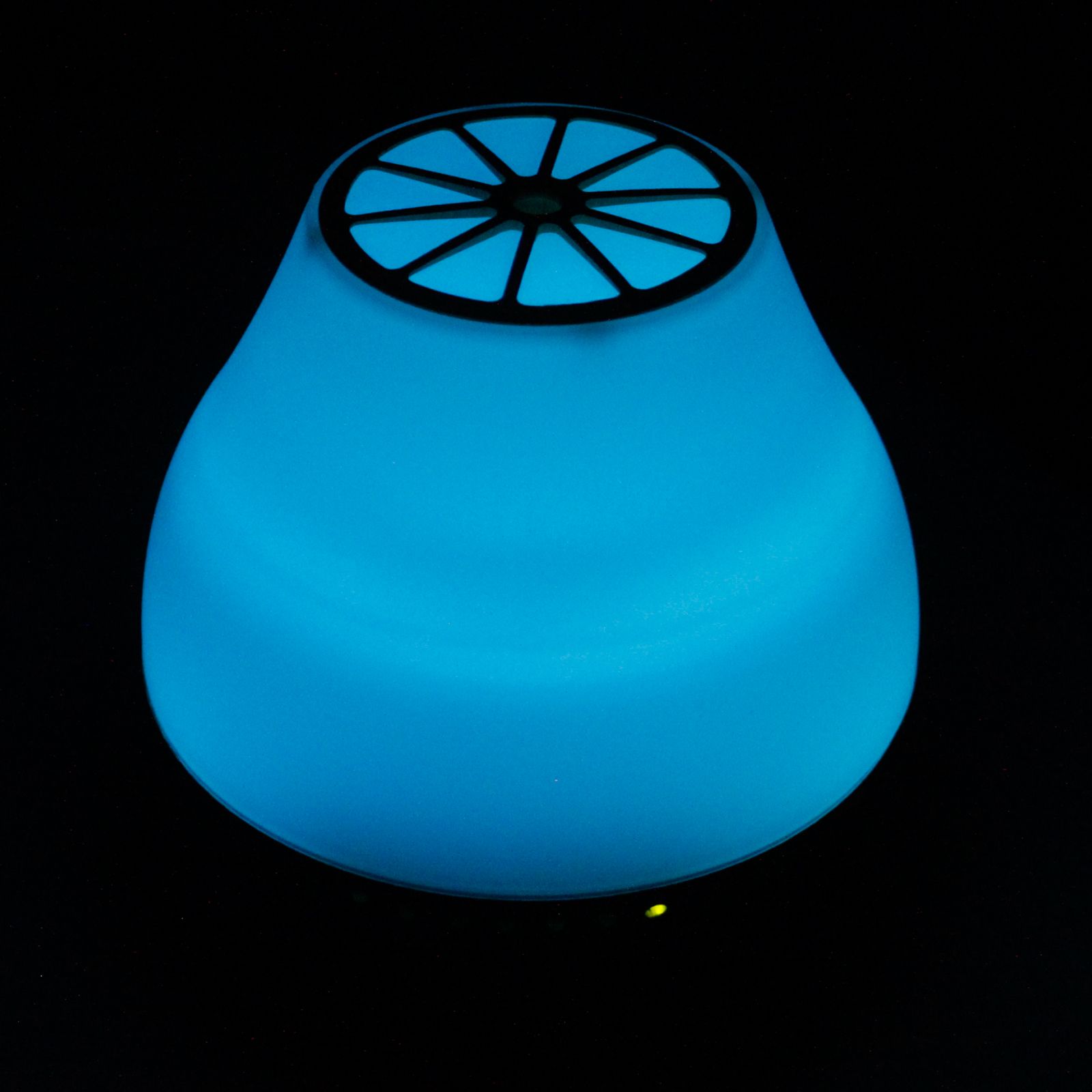 Viennese Ultrasonic Home Fragrance Diffuser with Bluetooth Speaker – gallery image 4