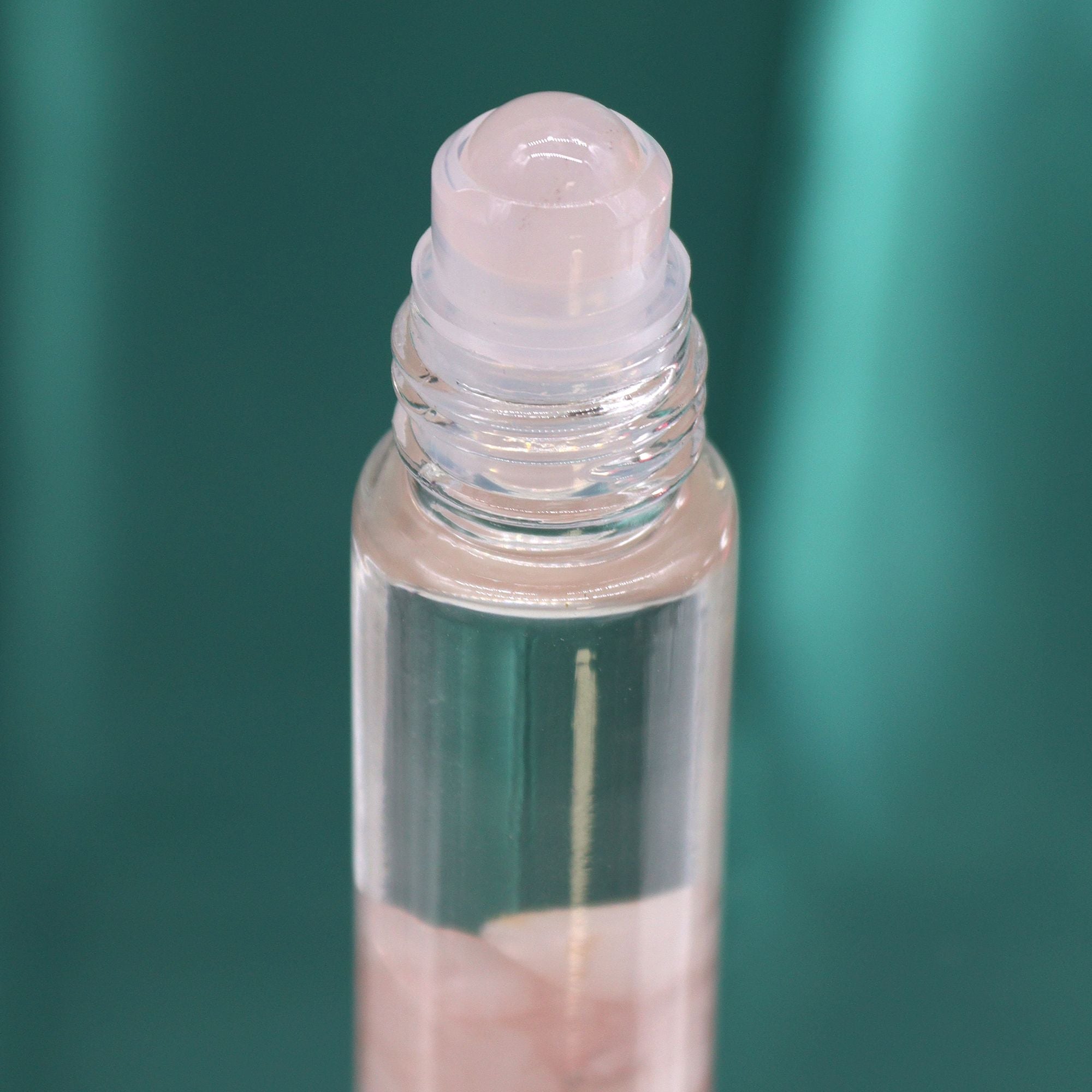 Tarot Roll On – The Lovers – Aromatherapy Roll-On – aromatherapy roll-on, alternate product view 3