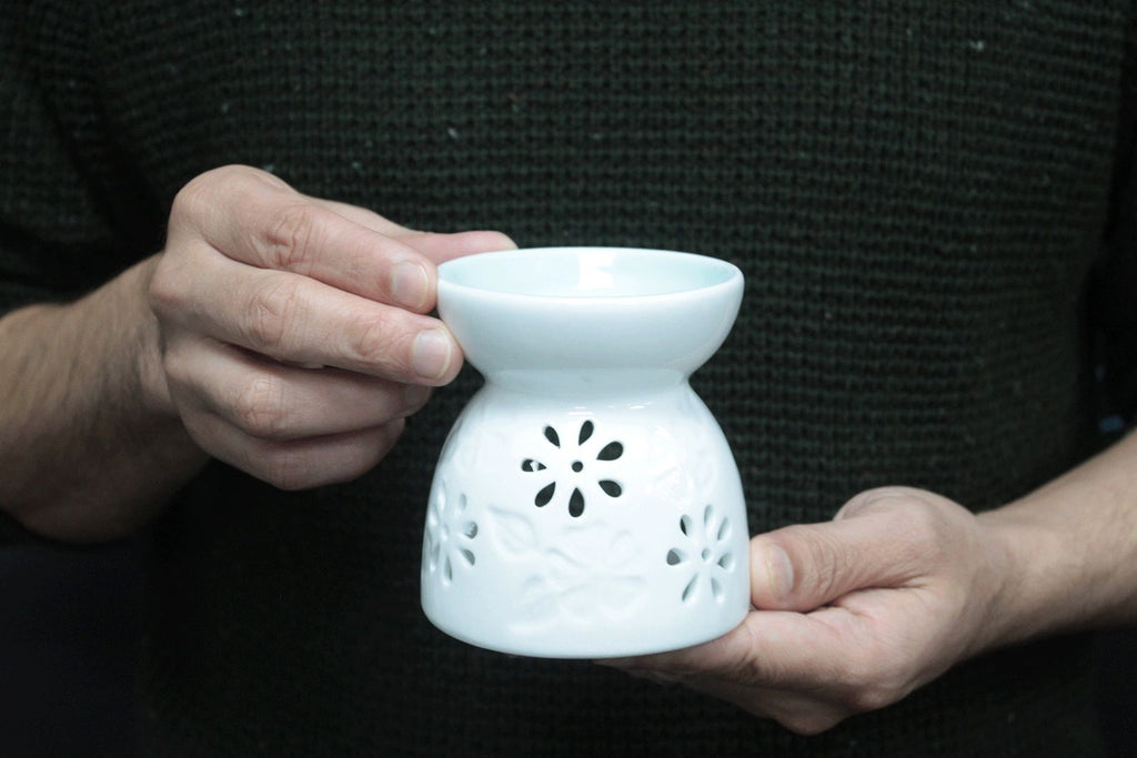 Classic White Oil Burner – Floral with Teal Well – white oil burner, alternate product view 2