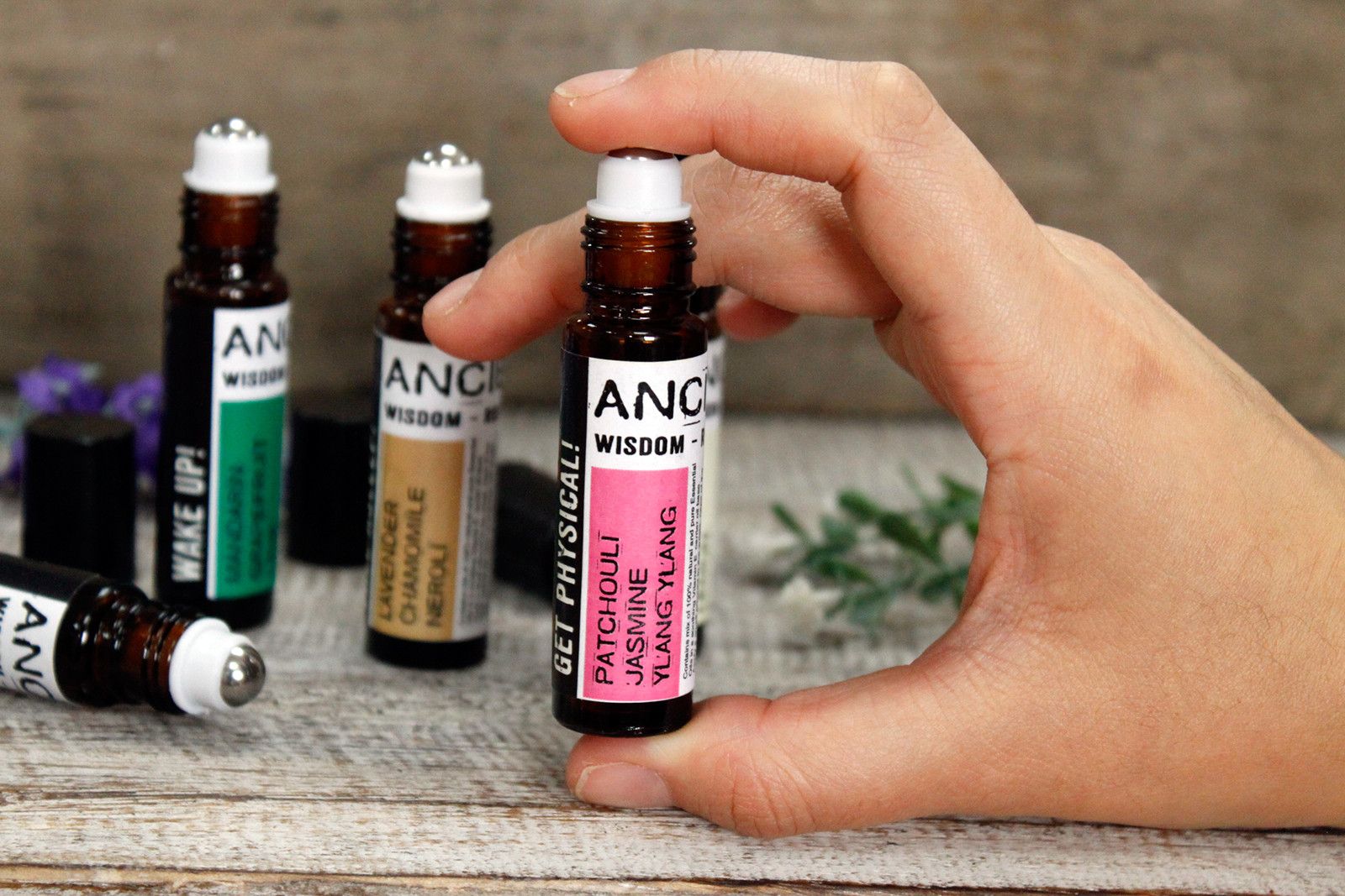 10ml Roll On Essential Oil Blend – Don't Worry! – Aromatherapy Roll-On – aromatherapy roll-on, alternate product view 6
