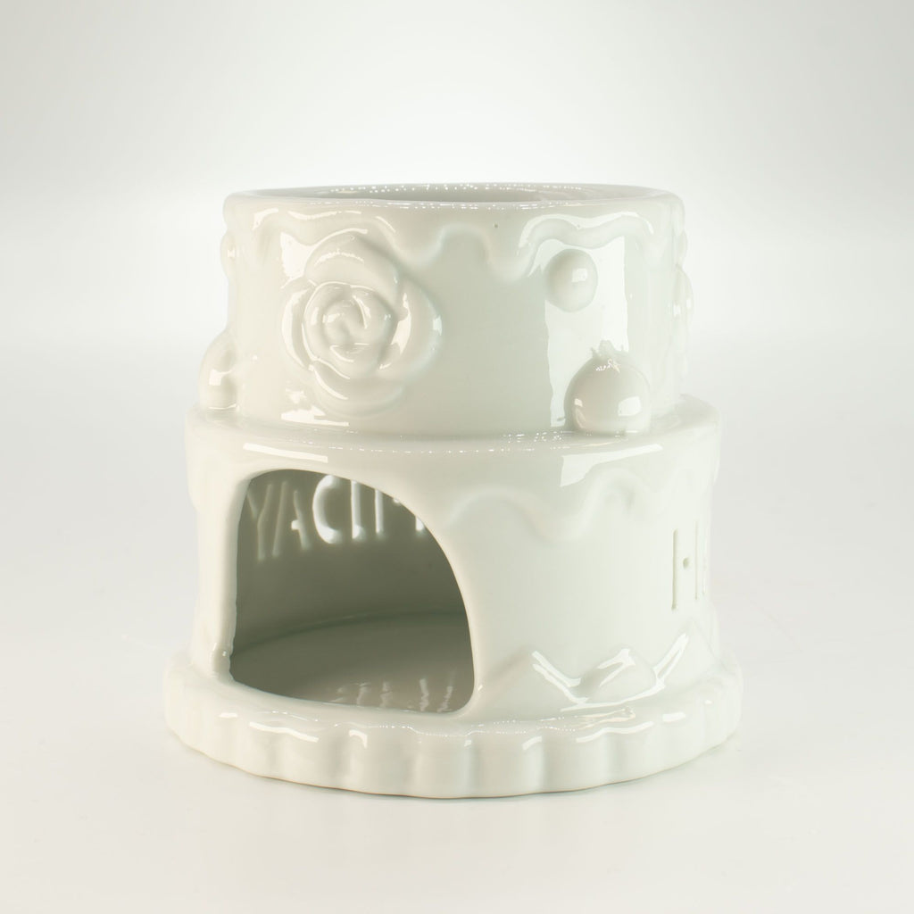 Ceramic Cake Oil Burner – HAPPY BIRTHDAY – White – white oil burner, alternate product view 3