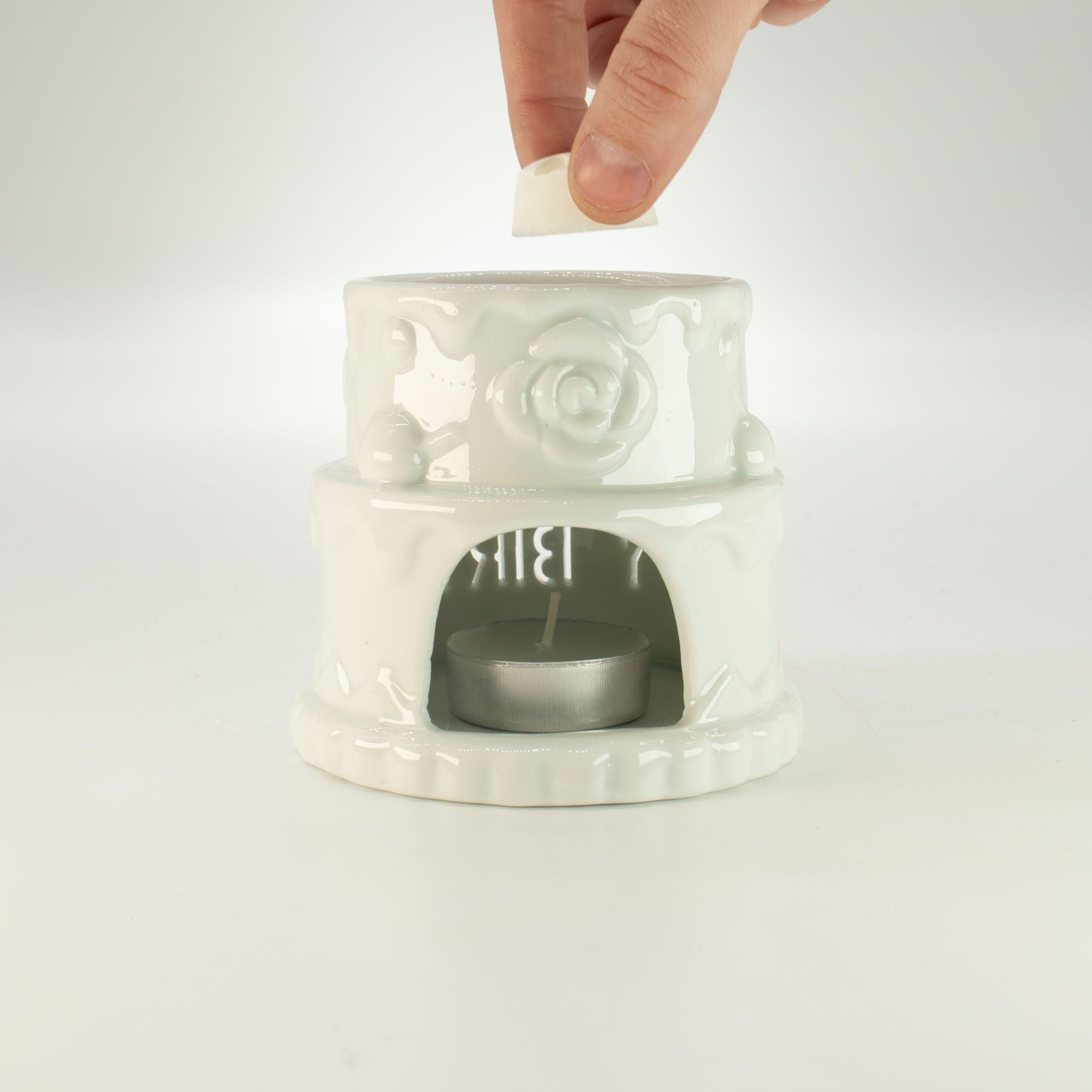 Ceramic Cake Oil Burner – HAPPY BIRTHDAY – White – white oil burner, alternate product view 6