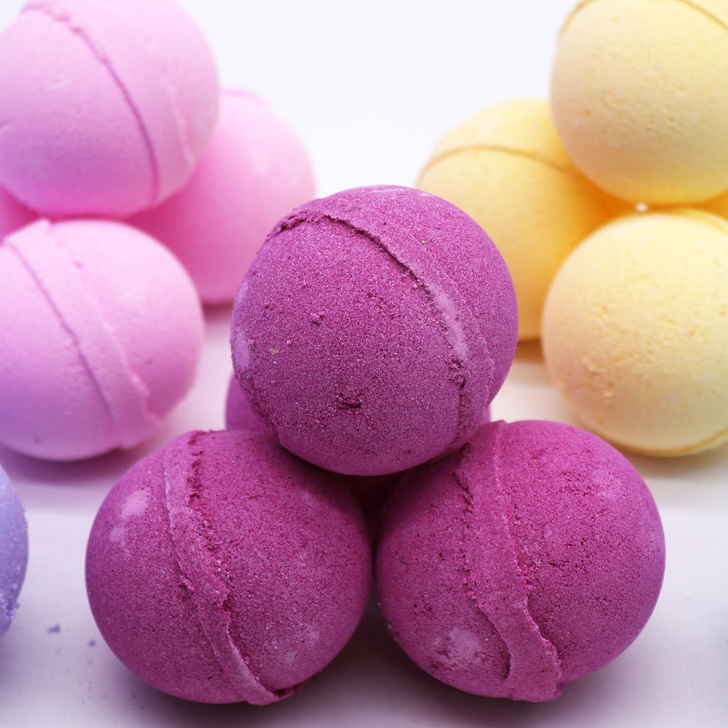 Essential Oil Bath Bomb – Ylang Ylang & Ginger – bath bomb, alternate product view 3